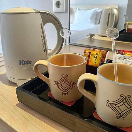 Grand Cakra Hotel Malang Kültér fotó