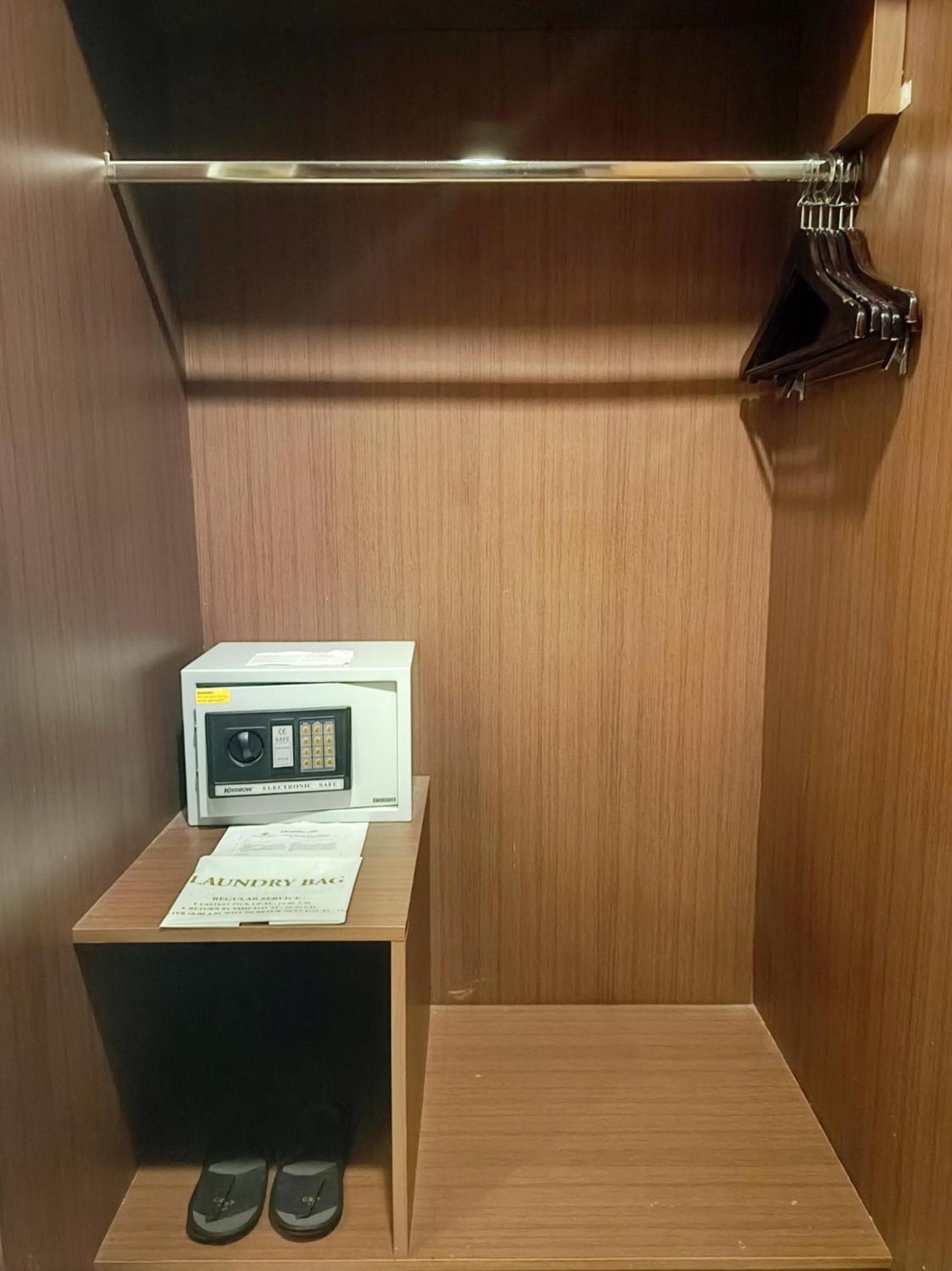 Grand Cakra Hotel Malang Kültér fotó