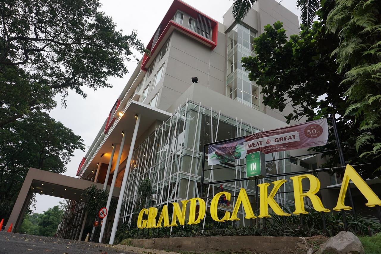 Grand Cakra Hotel Malang Kültér fotó