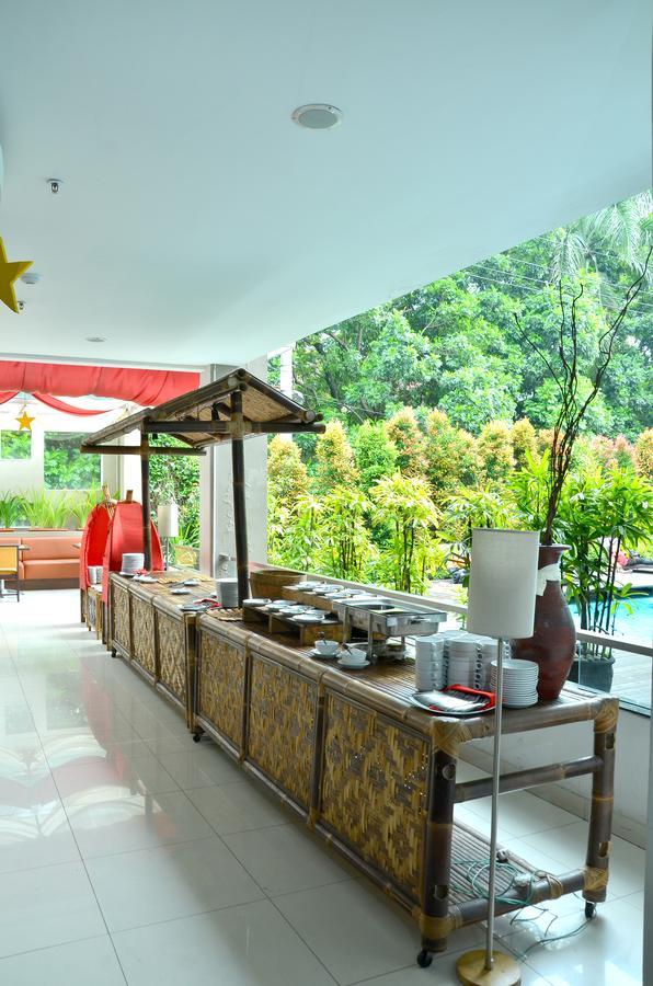 Grand Cakra Hotel Malang Kültér fotó